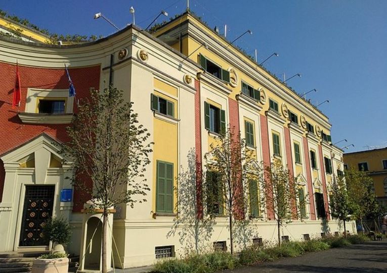 Gara për Bashkinë e Tiranës, ja tre emrat potencialë të opozitës si kandidatë